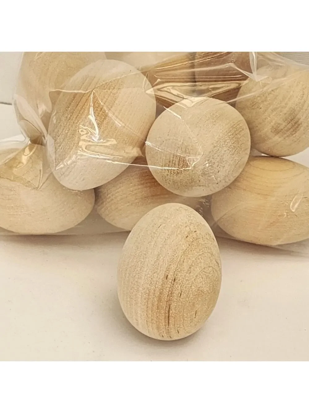 Smooth wood standing wood eggs  for crafts crafting painting 2.5